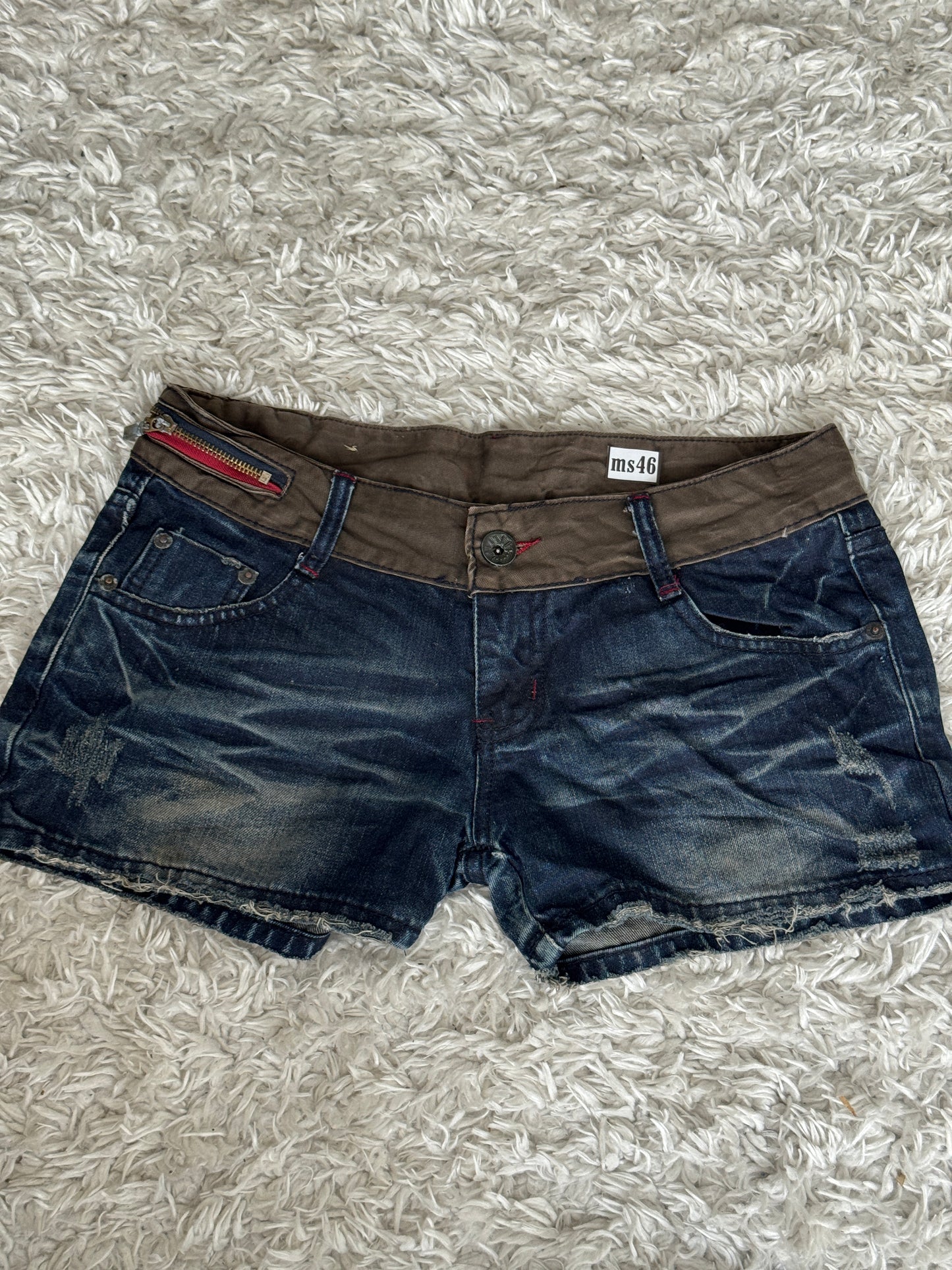 Frauen MiniShorts US32 MS46